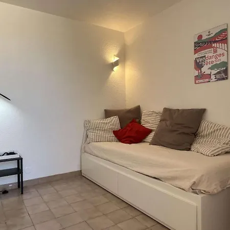 Proche Port Avec Terrasse A - Fr-1-225c-122 Apartment *